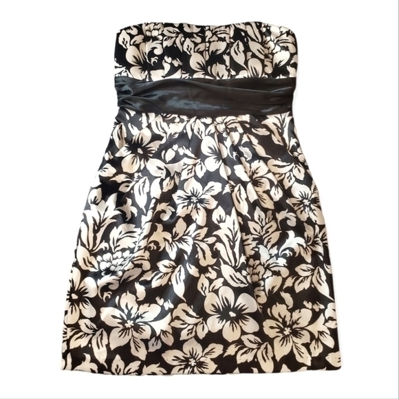 Speechless Floral Print Strapless Dress - Picture 1 of 14